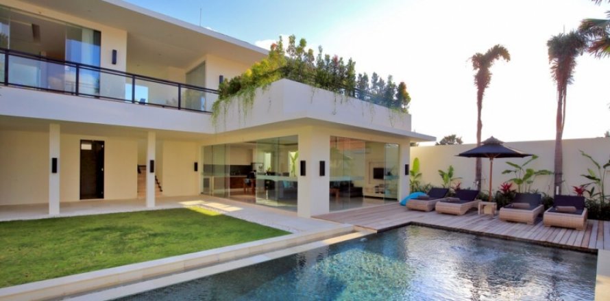 3 bedrooms Villa in Seminyak, Badung, Bali (1552)