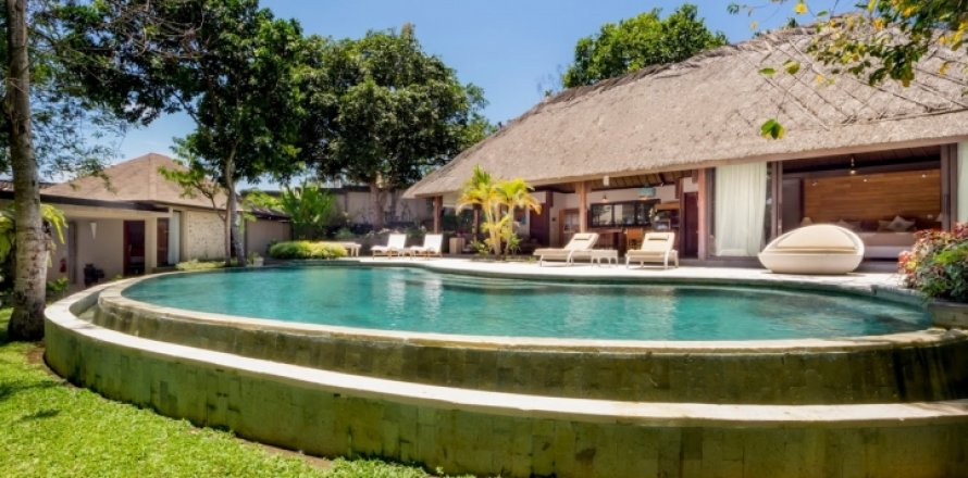 3 bedrooms Villa in South Kuta, Badung, Bali (1716)