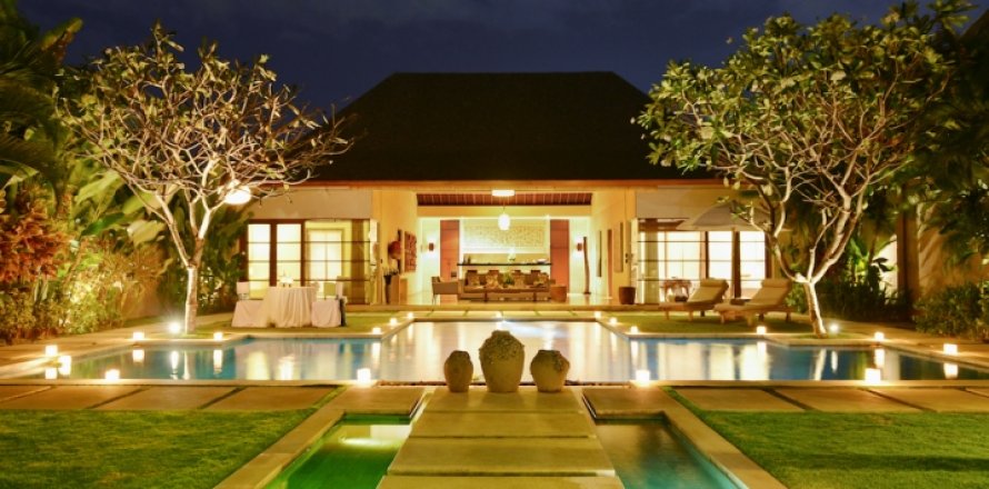 6 bedrooms Villa in Seminyak, Badung, Bali (1121)