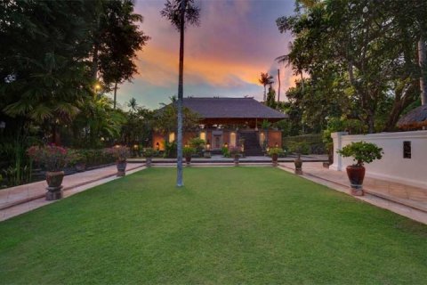 7 bedrooms Villa in South Denpasar, Denpasar, Bali (1116) 14