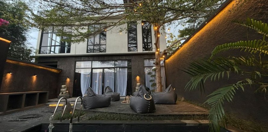 3 bedrooms Villa in Ungasan, Badung, Bali (11476)