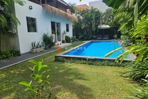 Vila 4 kamar tidur di Tibubeneng, Badung, Bali (12369)