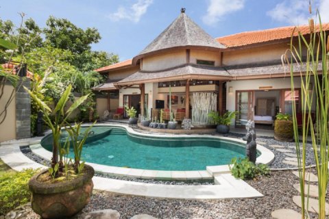 Vila 4 kamar tidur di Kuta Selatan, Badung, Bali (1849)