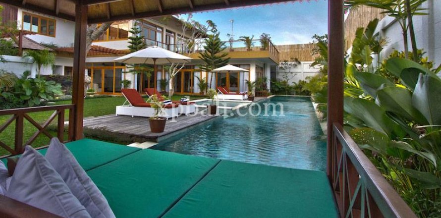 4 bedrooms Villa in Seminyak, Badung, Bali (645)