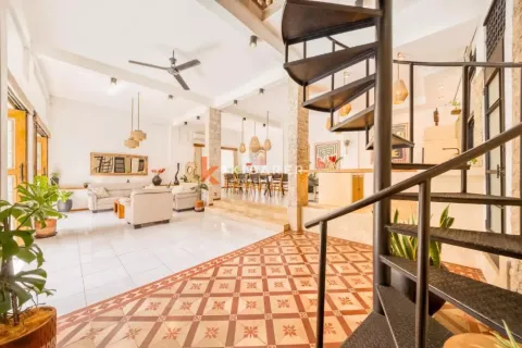 6 bedrooms Villa in Tibubeneng, Badung, Bali (12722) 11
