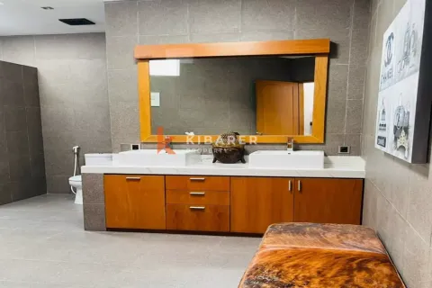 3 bedrooms Villa in Kerobokan, Badung, Bali (12717) 25