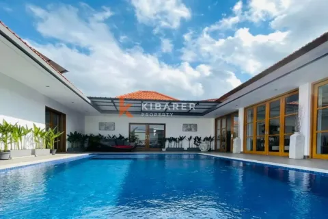 Vila 3 kamar tidur di Kerobokan, Badung, Bali (12717)