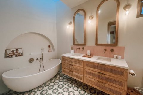 4 bedrooms Villa in Tabanan, Bali (702) 27