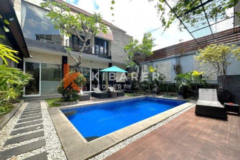 Vila 4 kamar tidur di Legian, Kuta, Badung, Bali (13502)