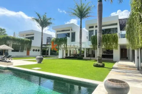5 bedrooms Villa in Tumbak Bayuh, Mengwi, Badung, Bali (13505) 2