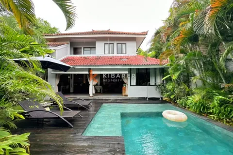 Vila 3 kamar tidur di Seminyak, Badung, Bali (12511)