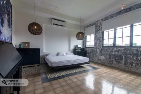 Vila 4 kamar tidur di Kerobokan, Badung, Bali (629)
