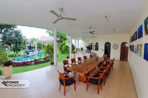 5 bedrooms Villa in South Denpasar, Denpasar, Bali (8754) 3