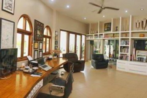 5 bedrooms Villa in South Denpasar, Denpasar, Bali (8754) 15
