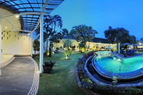 5 bedrooms Villa in South Denpasar, Denpasar, Bali (8754) 19