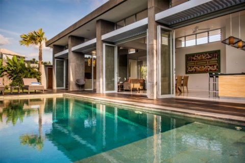 Vila 3 kamar tidur di Seminyak, Badung, Bali (1685)