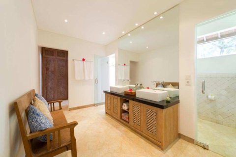 4 bedrooms Villa in Candi dasa, Manggis, Karang Asem, Bali (1349) 12