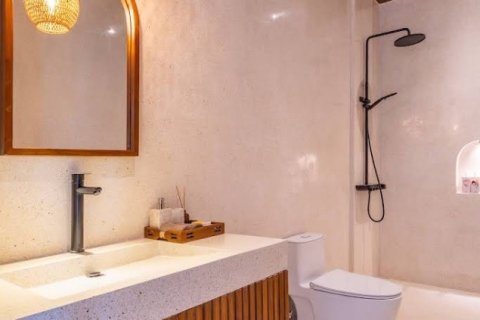 270m2 Villa in Seminyak, Badung, Bali (10191) 16