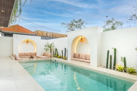 270m2 Villa in Seminyak, Badung, Bali (10191) 3