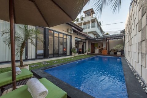 Vila 2 kamar tidur di Seminyak, Badung, Bali (2177)