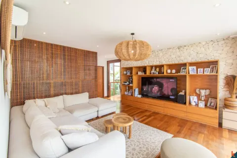 4 bedrooms Villa in Tibubeneng, Badung, Bali (10997) 16