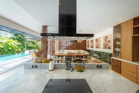 4 bedrooms Villa in Tibubeneng, Badung, Bali (10997) 12