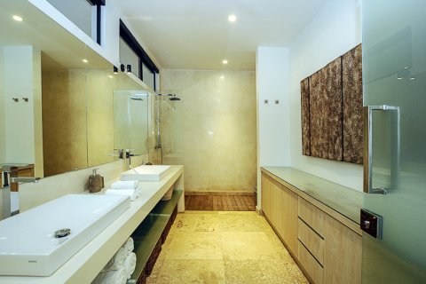 4 bedrooms Villa in Badung, Bali (11815) 5