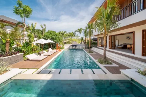 Vila 5 kamar tidur di Tumbak Bayuh, Mengwi, Badung, Bali (13168)