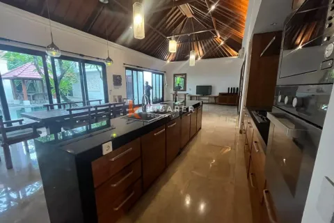 4 bedrooms Villa in Kerobokan, Badung, Bali (13164) 13