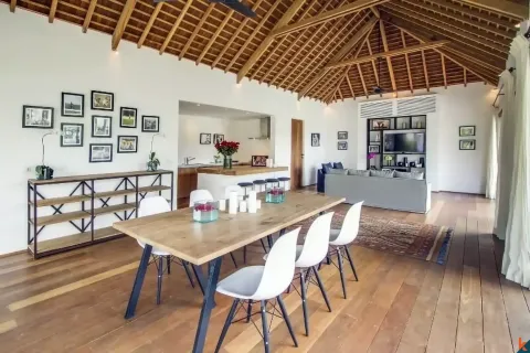 3 bedrooms Villa in Badung, Bali (11388) 9