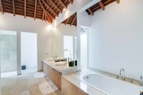 3 bedrooms Villa in Badung, Bali (11388) 17
