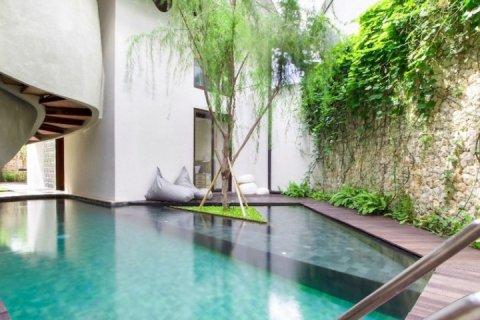 Vila 3 kamar tidur di Seminyak, Badung, Bali (1800)
