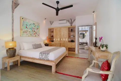 Vila 4 kamar tidur di Tibubeneng, Badung, Bali (12441) 10