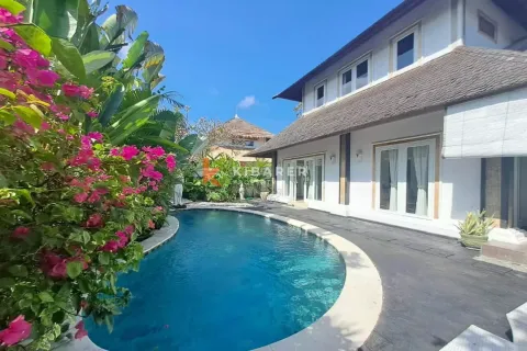 Vila 3 kamar tidur di Canggu, Badung, Bali (13259)
