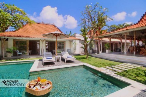 Vila 4 kamar tidur di Canggu, Badung, Bali (10510) 5