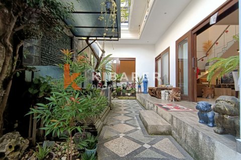 Vila 3 kamar tidur di Denpasar, Bali (12526)