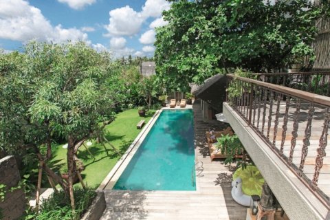 Vila 4 kamar tidur di Canggu, Badung, Bali (1383)