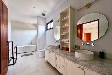 6 bedrooms Villa in Badung, Bali (10939) 24