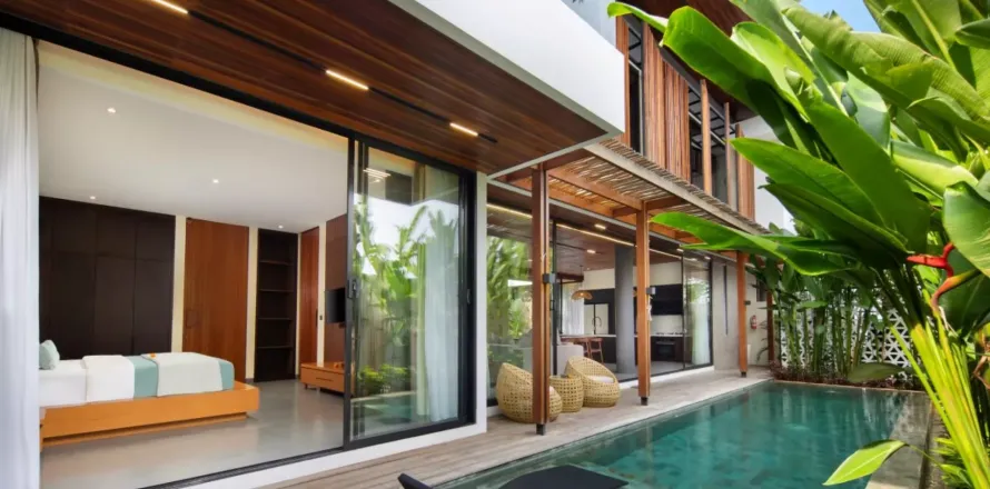 4 bedrooms Villa in Tibubeneng, Badung, Bali (11320)