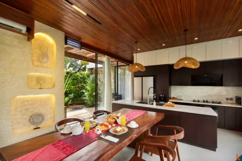 4 bedrooms Villa in Tibubeneng, Badung, Bali (11320) 4