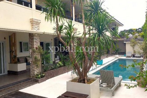 Vila 12 kamar tidur di Canggu, Badung, Bali (778)