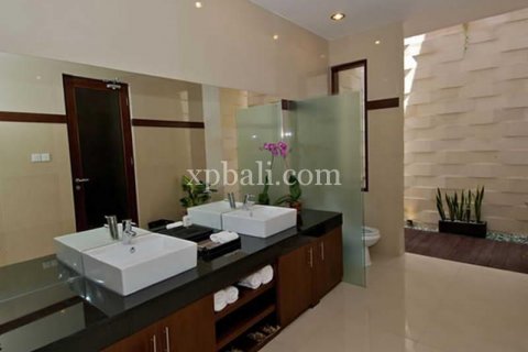 4 bedrooms Villa in Seminyak, Badung, Bali (1018) 20