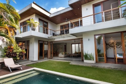 Vila 3 kamar tidur di Seminyak, Badung, Bali (1875)