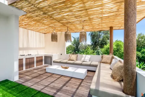 4 bedrooms Villa in South Denpasar, Denpasar, Bali (10909) 10