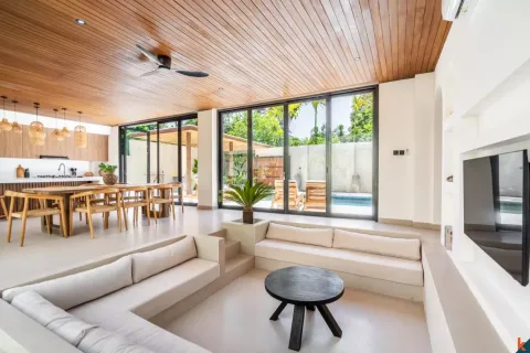 4 bedrooms Villa in South Denpasar, Denpasar, Bali (10909) 14