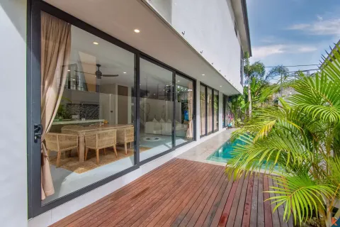 Vila 4 kamar tidur di Canggu, Badung, Bali (11218)
