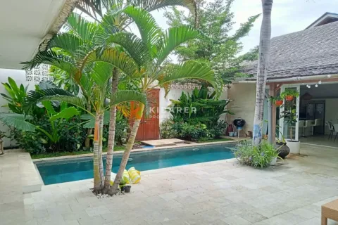 Vila 4 kamar tidur di Tibubeneng, Badung, Bali (12906) 4
