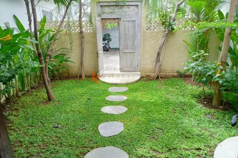 Vila 4 kamar tidur di Tibubeneng, Badung, Bali (12906) 5