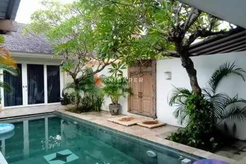 Vila 4 kamar tidur di Tibubeneng, Badung, Bali (12906) 8
