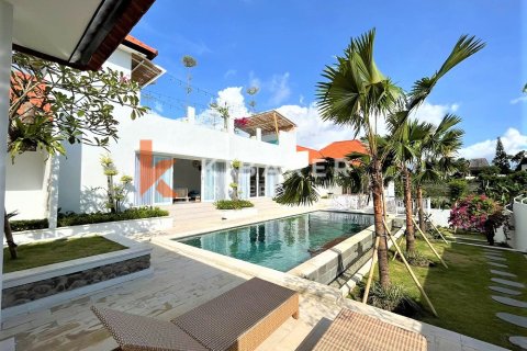 4 bedrooms Villa in Denpasar, Bali (12877) 5